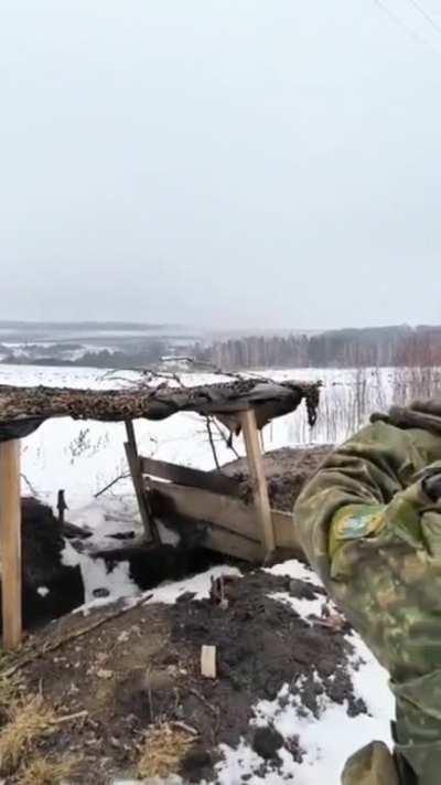 Large Ukrainian strike on Russian positions is heard from another Ukrainian position (Original Sound)