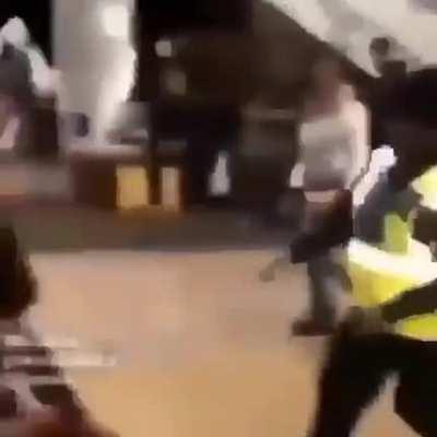 Esta pelea es mejor que todo dragón ball