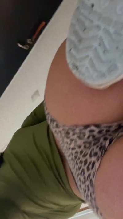 I'll twerk on your lap like there's no more tomorrow daddy