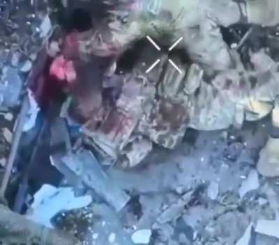 RU POV: Drone footage of the melee battle between the Russian and Ukrainian soldier