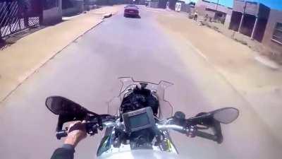 Motorcycle police chase in RSA🇿🇦