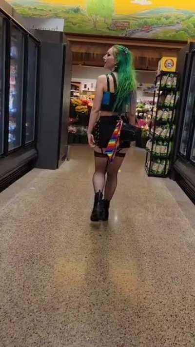 [F]irst thing on your shopping list: Booty.