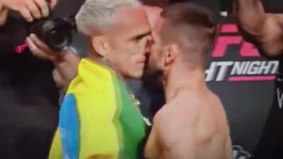 Omg they kissed ❤️😽💋💌