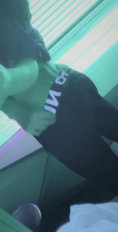 It’s hard to compete with other girls when you have a petite body. But I’m going to try. 😇