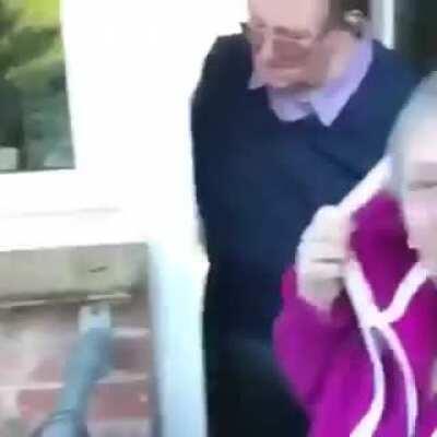 Olha que fofo genti a felicidade dela