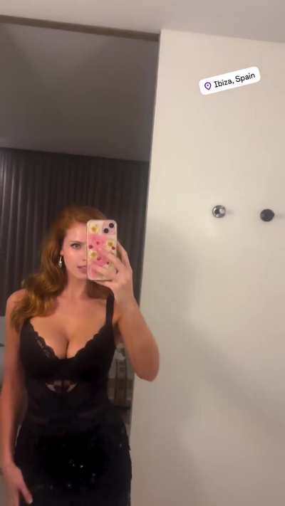 Emily | Ibiza beauty