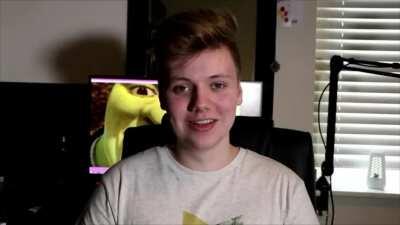 Uploading pyro but wen he speeks is crankling of doritos