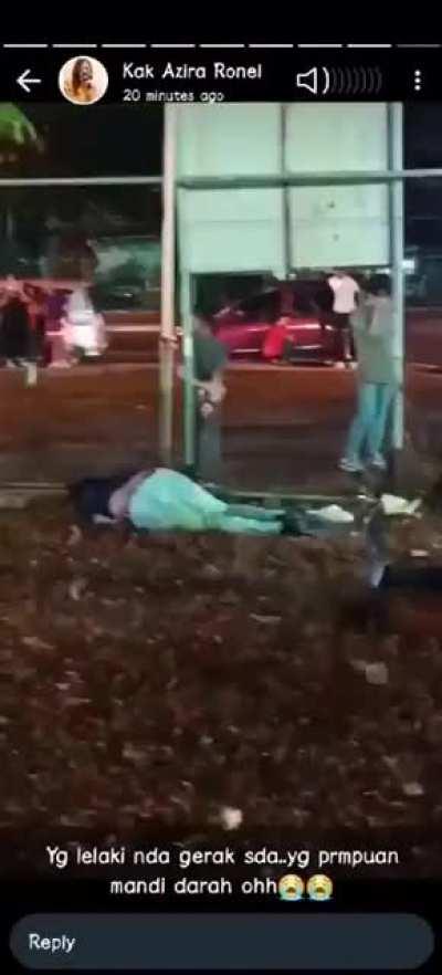 2 people got trown out of a ride in a funfair in Sabah