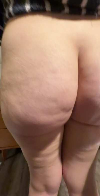 Wifebutt jiggle