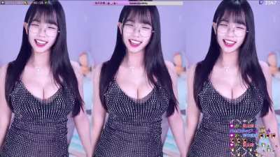 Twitch Stream Sexy Dance - APT