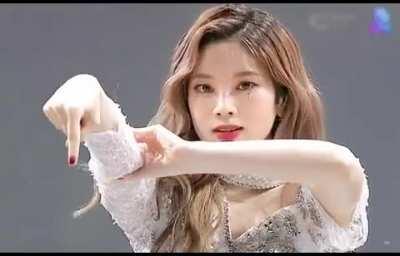 Dahyun with this look