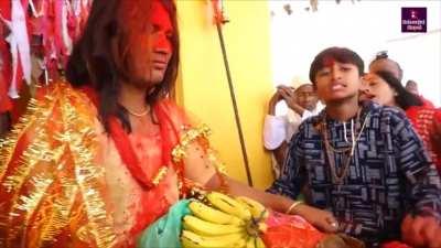 Pathivara Mata aau, Desh Bachau