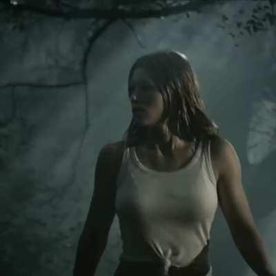 Jessica Biel's God-Tier Belly in Texas Chainsaw '03