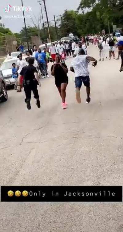 Jackson PD hangs out with the neighborhood