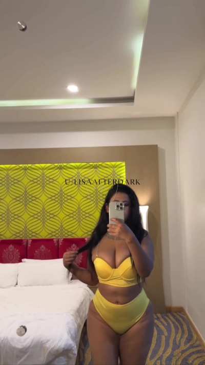 Yellow for tonight - will he like it?