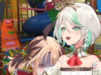 A scared Gigi and a Cece giving zero f’s