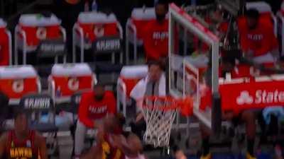 [Highlight] Immanuel Quickley nails a tough floater over his favorite player