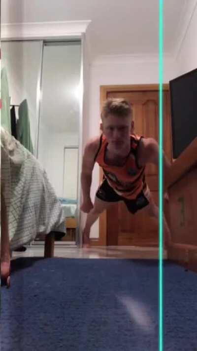 Aqui eu me sinto em casa pra sacanear kkkk vamos rir de gordo