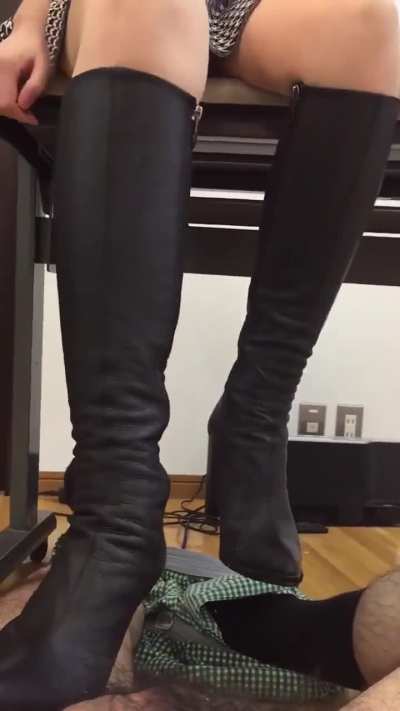 Kayo-sama crickets bag trample (JP)