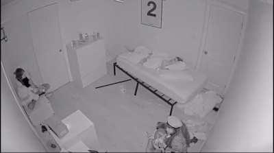 top tier jontent. his air siren from last night, when letty told chat to send dick pics to his insta and twitter.