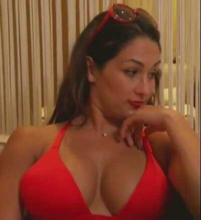 Nikki Bella 💦