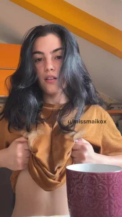 Have you ever tasted a pair of Italian tits, they are as sweet as these raspberries ...😏