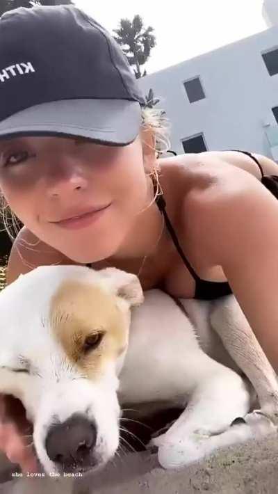 Sydney sweeney [dog friday]