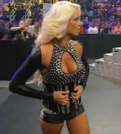 Maryse is so hot