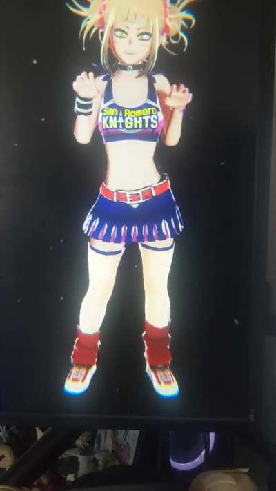 Accidentally found out that there's going to be a lollipop chainsaw while searching for this outfit. 