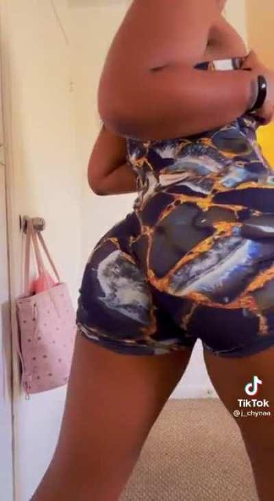 TikTokClap - Video #0394