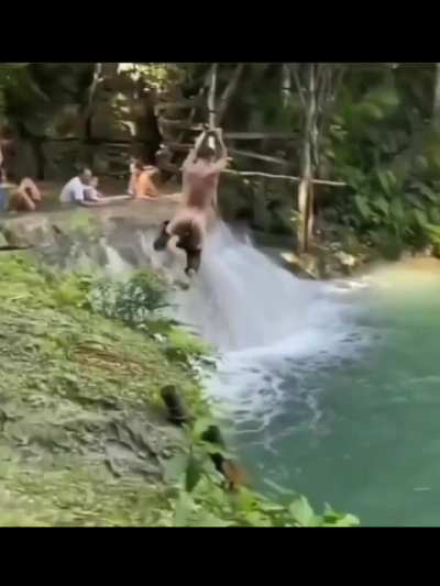 Blursed_zipline