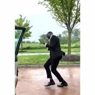 Can anyone make this a new mufasaPls BTTV emote?