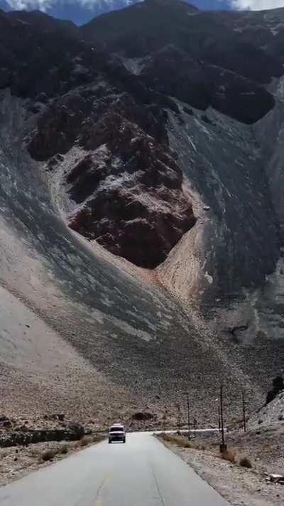 The oppressive feeling of the pamir plateau