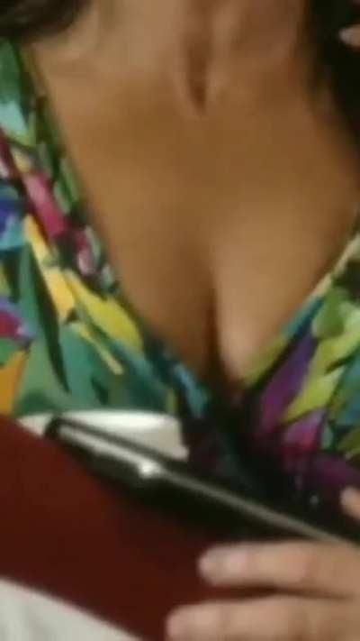 Modern Family (Season 1 Episode 22)