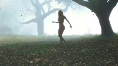 Lu&iacute;sa Sonza great plots in short Esc&acirc;ndalo &Iacute;ntimo (2024). She's a brazilian pop star.