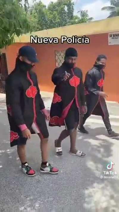 Oh no latinamerican Otakus 😭😭