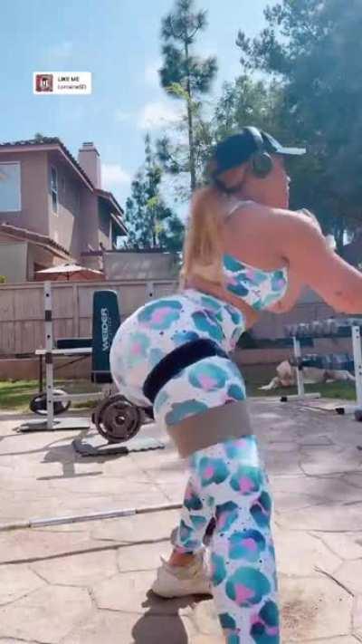 Puttin in more work 🍯🐫🍖🍠