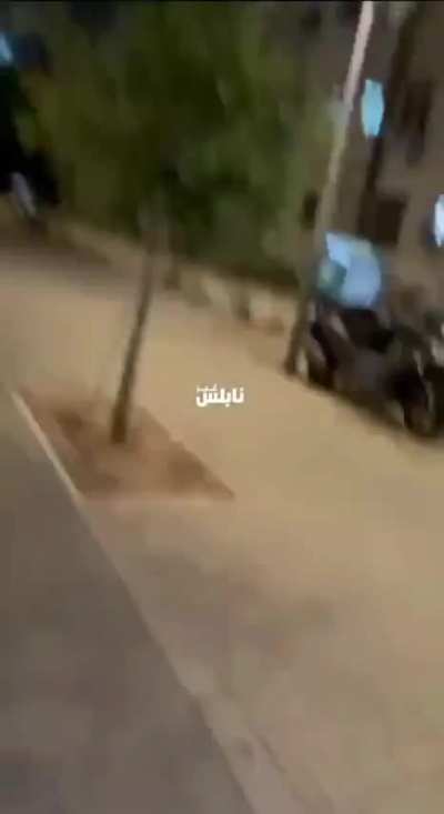 Iranian missile arrival in Tel Aviv, 2025