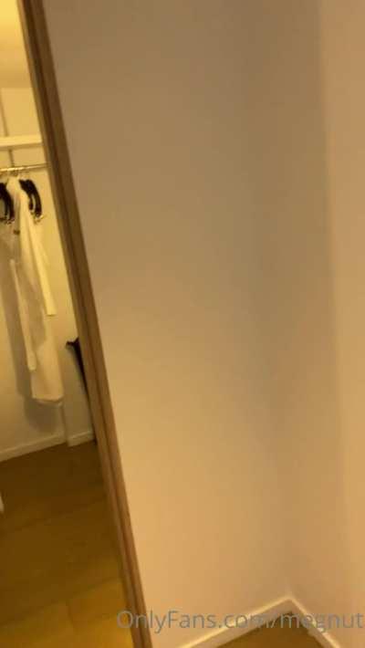 Damn She's Cute 😘