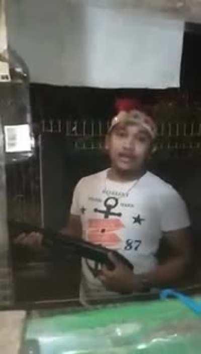 Blursed_ChristmasCarolling