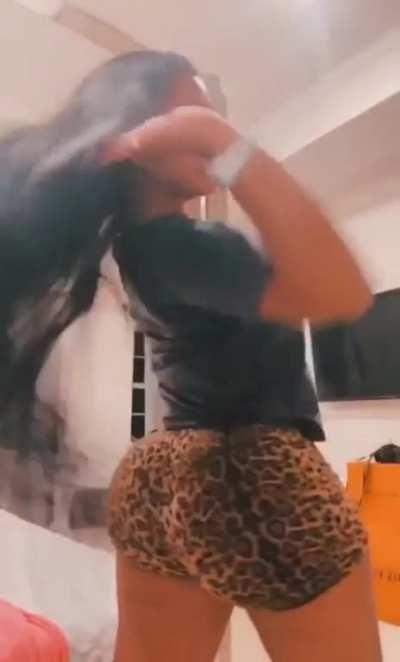 Some More ChineseKitty 😩