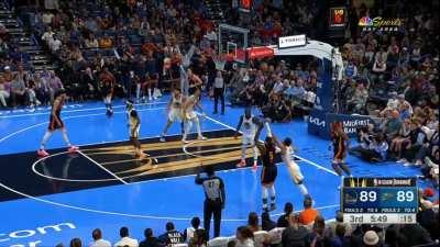 [Highlight] Lu Dort knocks down the three to give them the lead he's 6/6 from 3PT