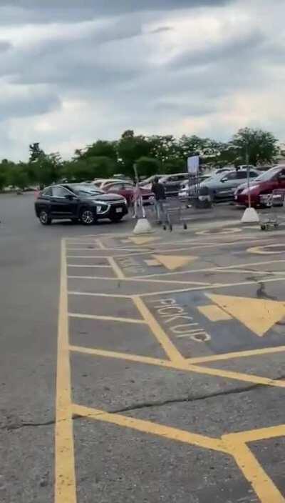 July 4th Fight/Driver Hits Individual. I am shocked this is not listed anywhere that I could find in the Columbus news. This video was posted by Facebook user Eliel Martinez where this incident occurred yesterday at the Kroger on Soldano Blvd, in Columbus