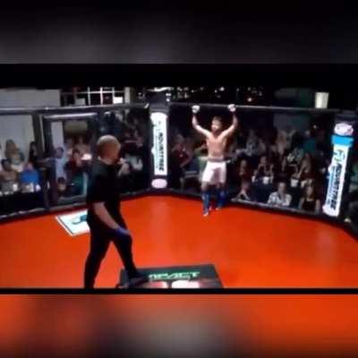 When the KO is so sick that the ref forgets his job