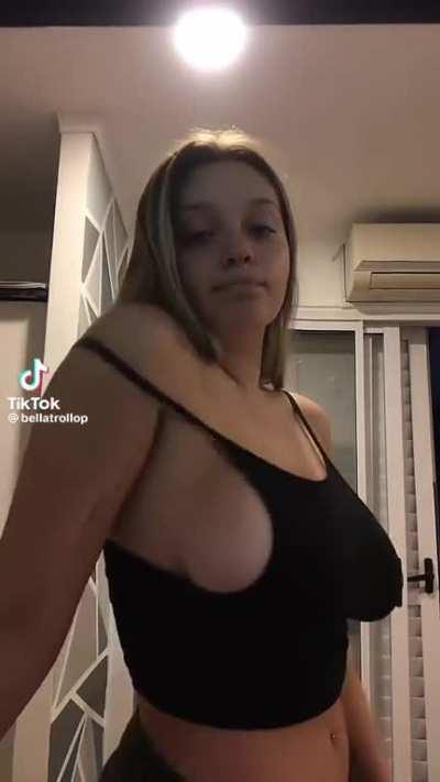 Bellatrollop👌🏾