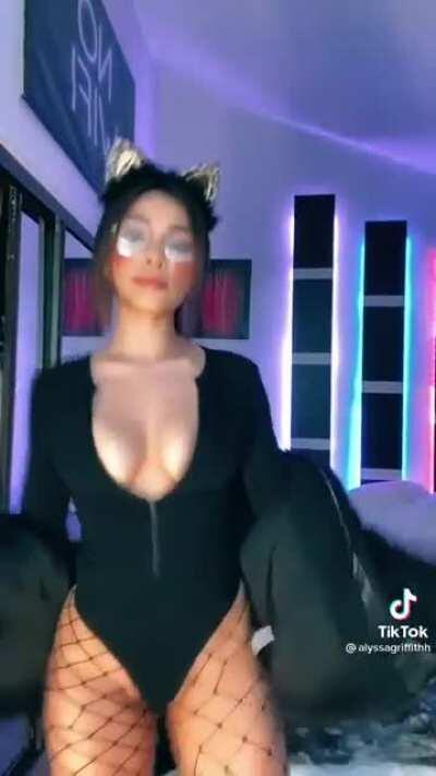 Car woman 🐈‍⬛