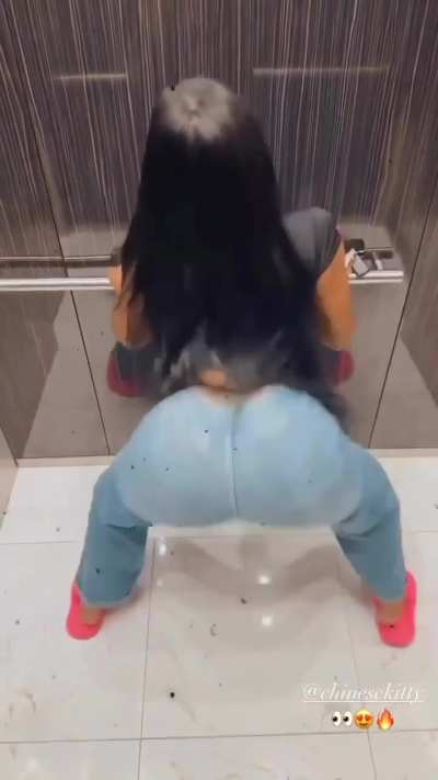 Just throwing that thang🫠💦💦