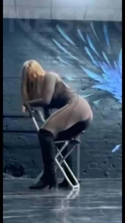 that chair is so lucky