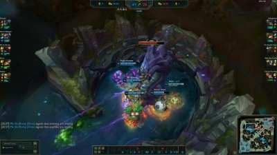 Who says season 11 is an assassin meta? 5 bami items taking baron without touching it.