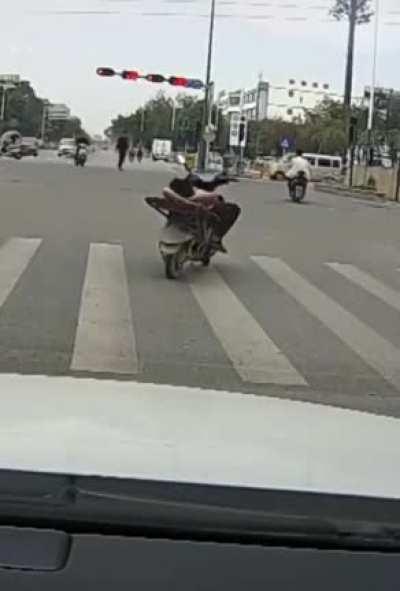 Let's try to relax a little, in the middle of the road